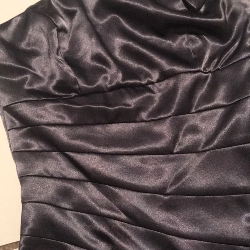 BCX Junior Off the Shoulder Party Bodycon Satin Silver Color Midi  Dress Size 5 - Picture 6 of 9